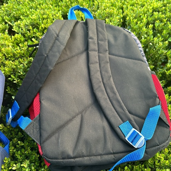 Marvel bundle of two backpacks - Picture 4 of 11